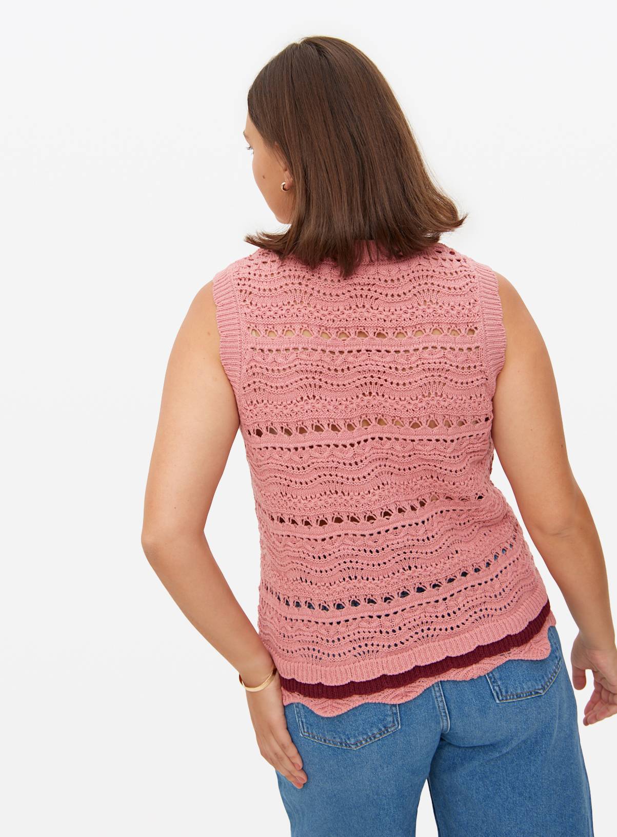 Pink Crochet Scallop Hem Sleeveless Vest 24 - Image 4